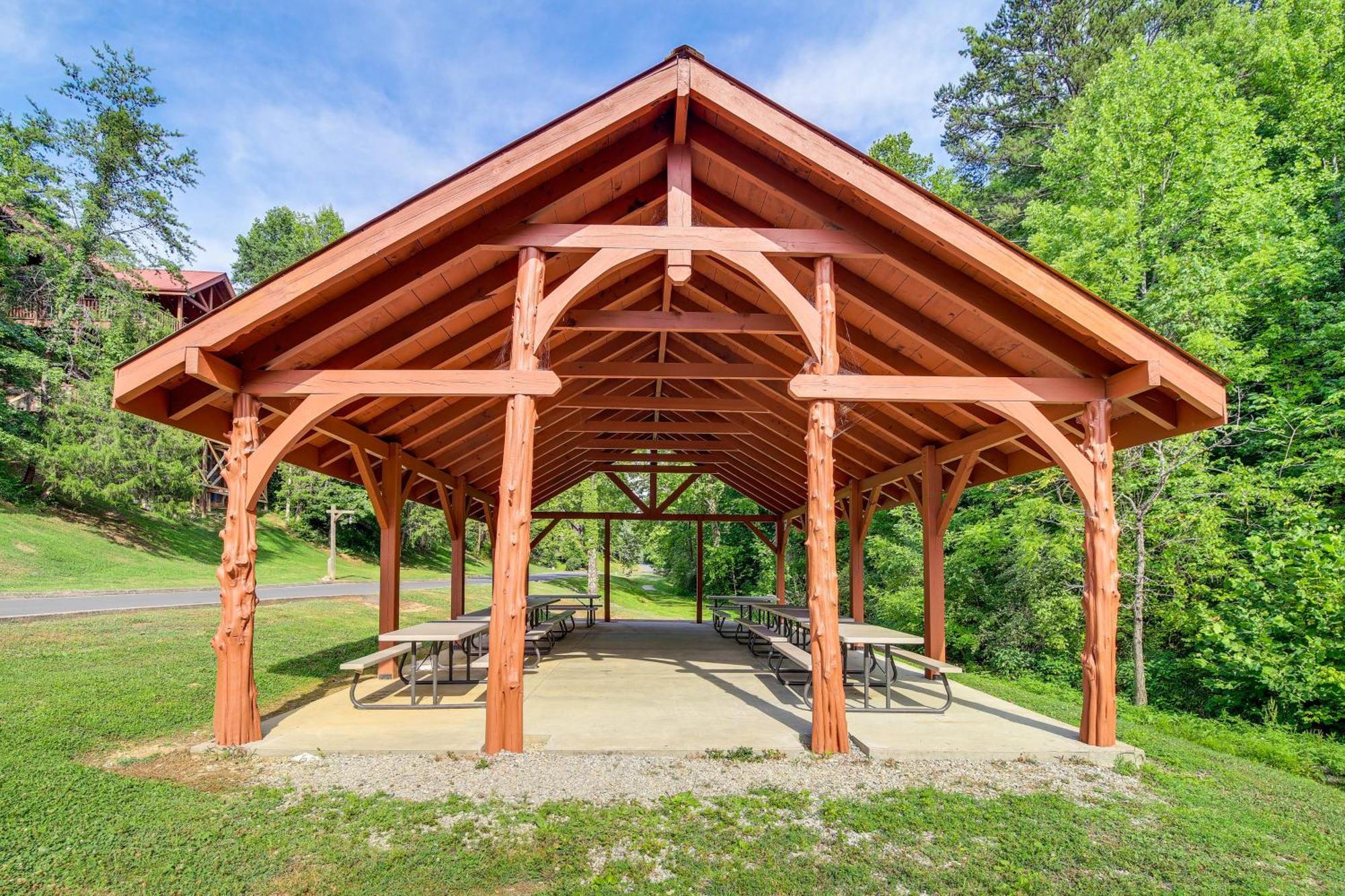 Pigeon Forge Cabin Premier Location And Hot Tub מראה חיצוני תמונה